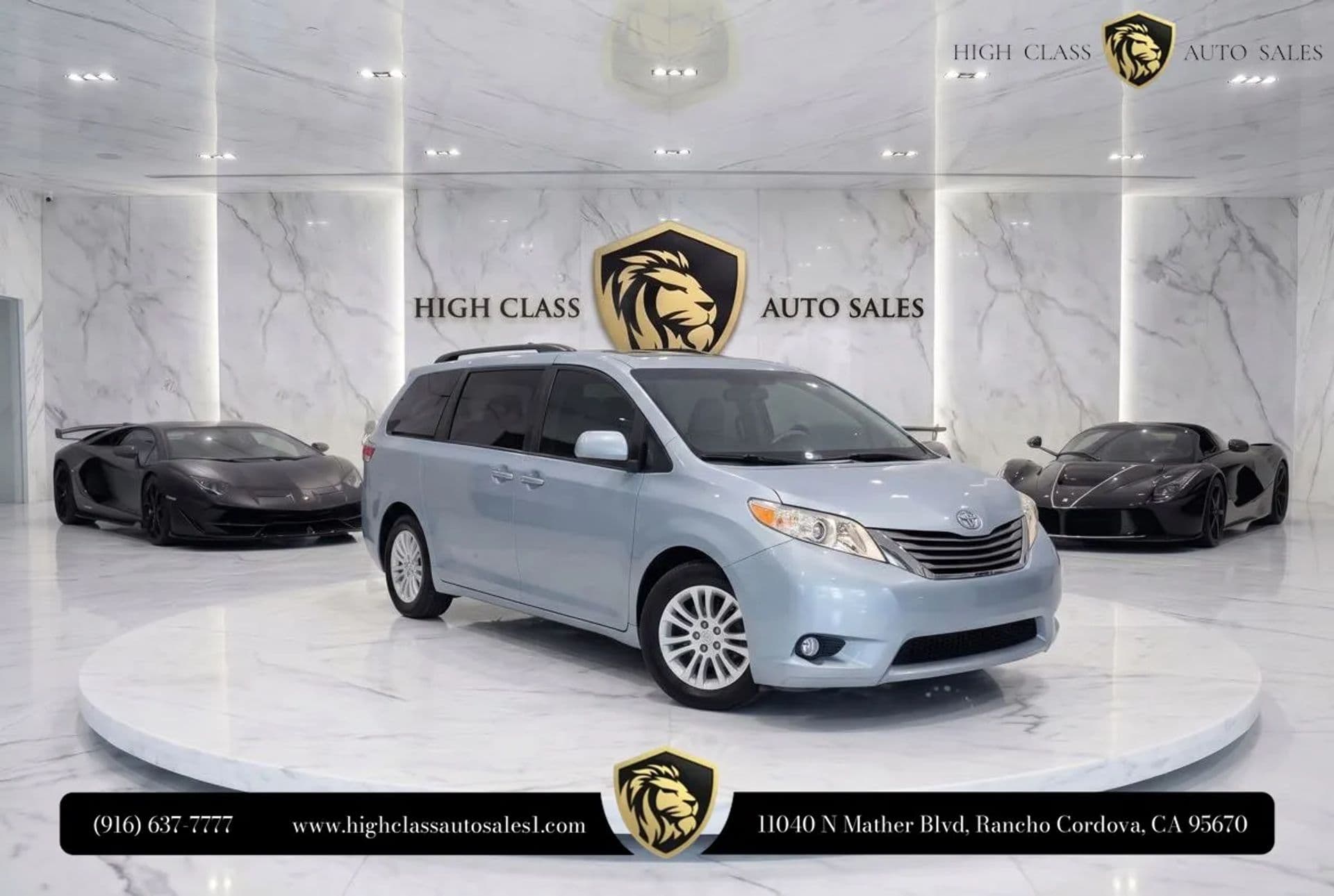 2016 Toyota Sienna XLE Premium Minivan 4D