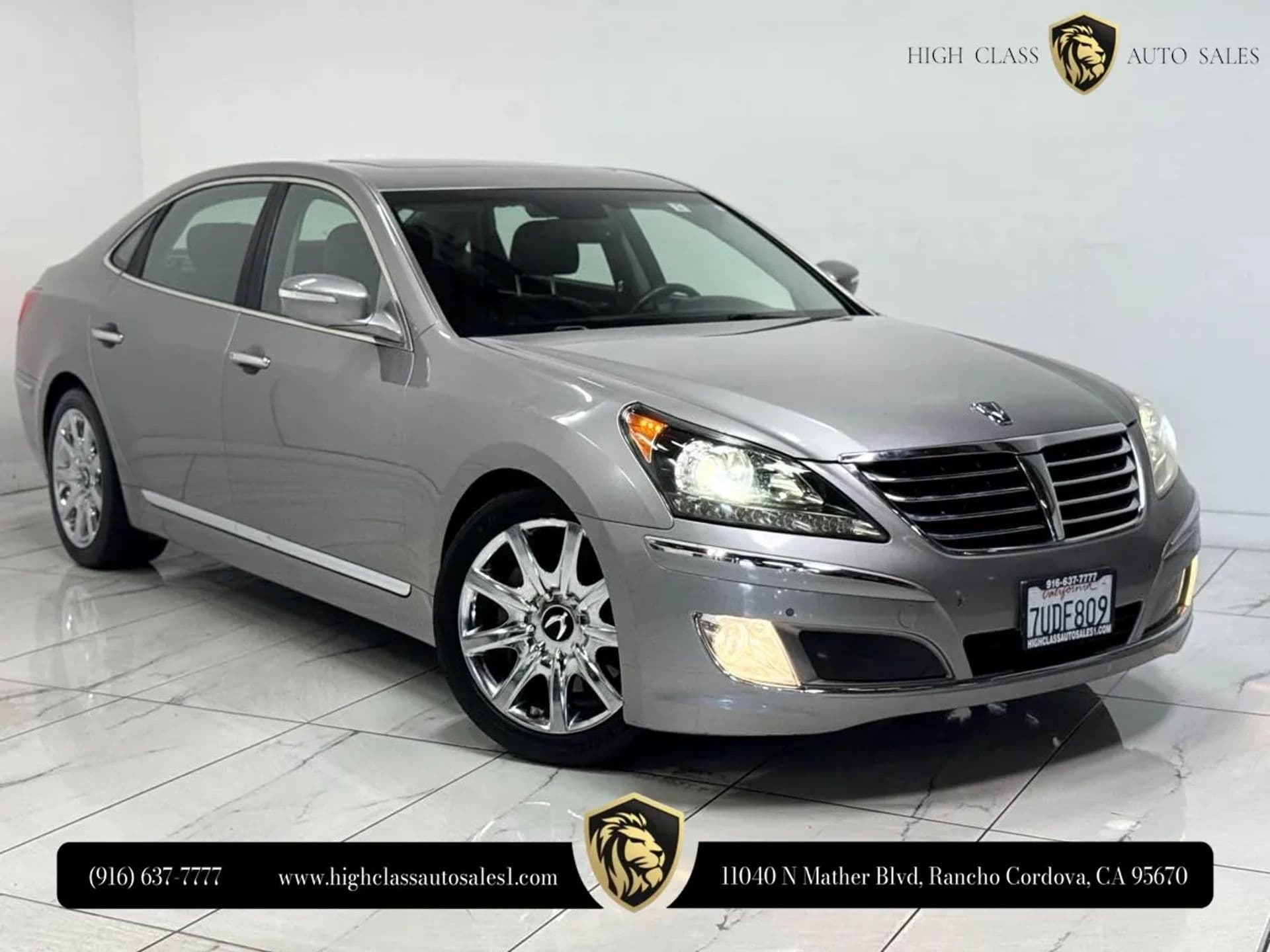 2013 Hyundai Equus Signature Sedan 4D